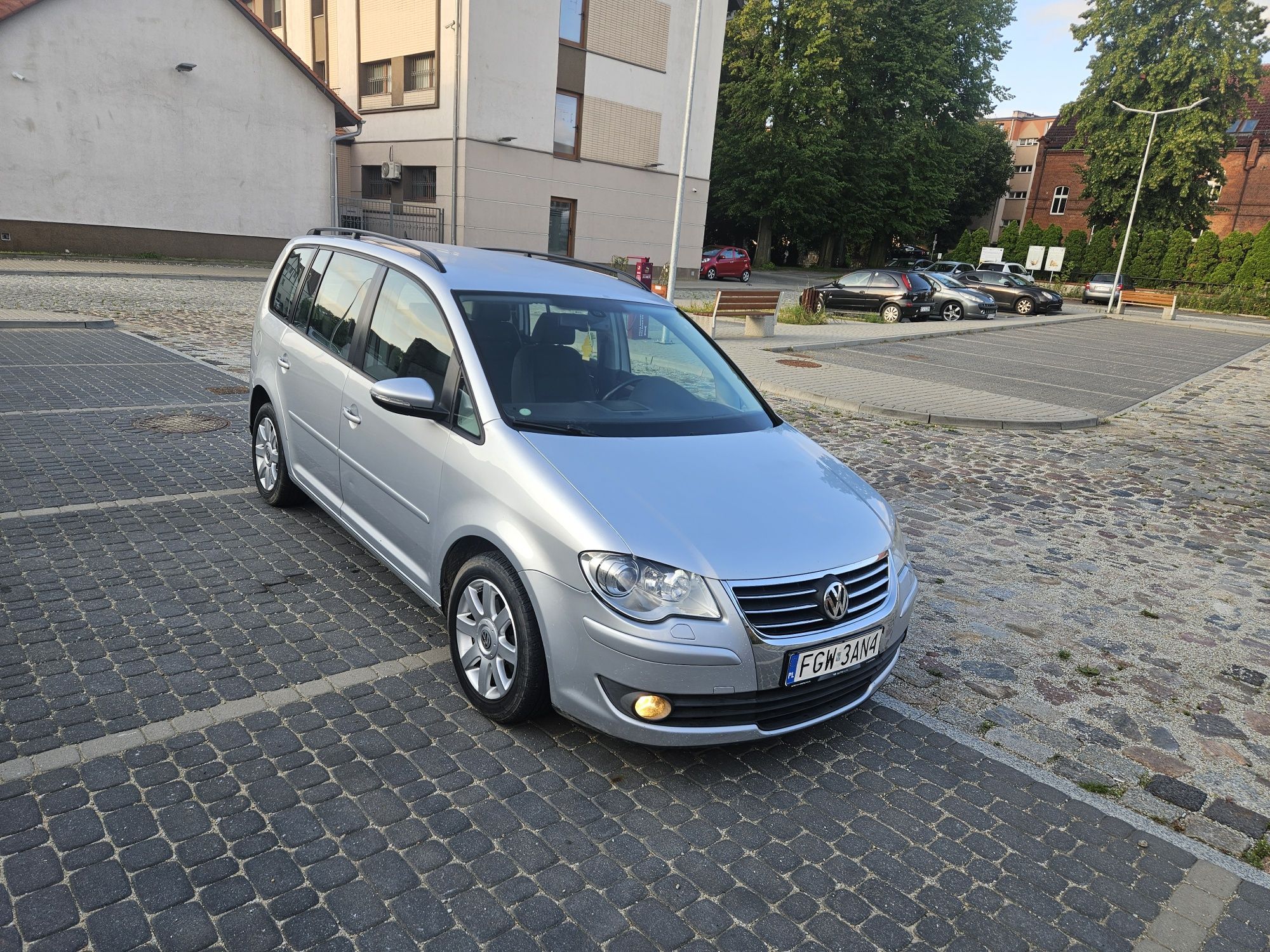 Volkswagen Touran 2.0 TDI BMM,xenon, navi.