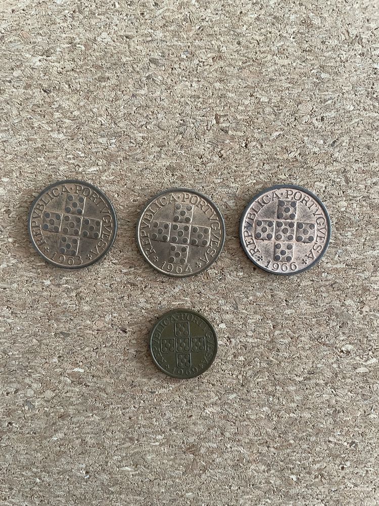 Moedas 20 centavos 1963/64/66 e 69 Portugal
