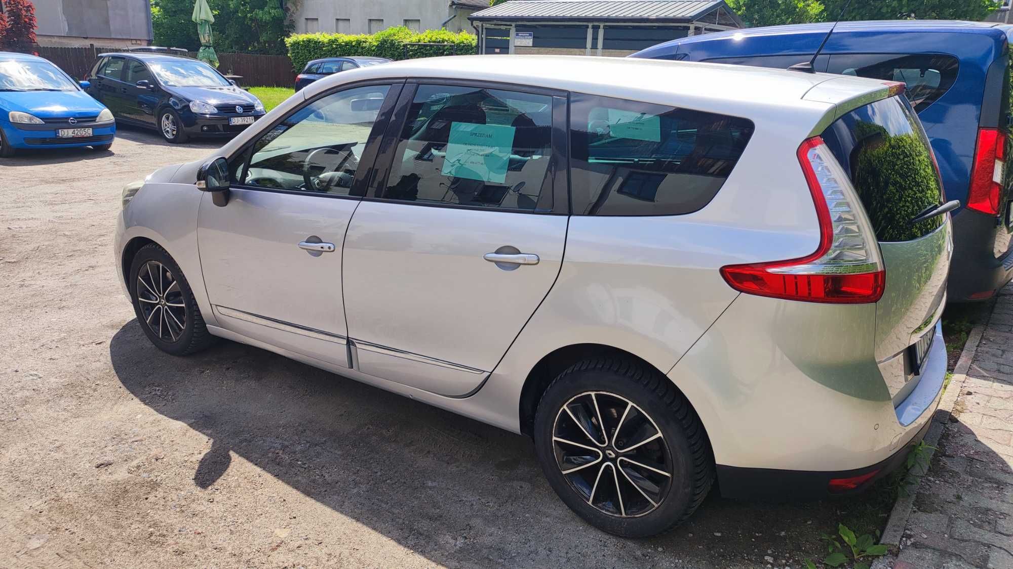 Renault Grand Scenic 2012r. 2.0 dCi Bose