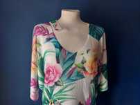T-shirt em tricot com decote de bico NOVA