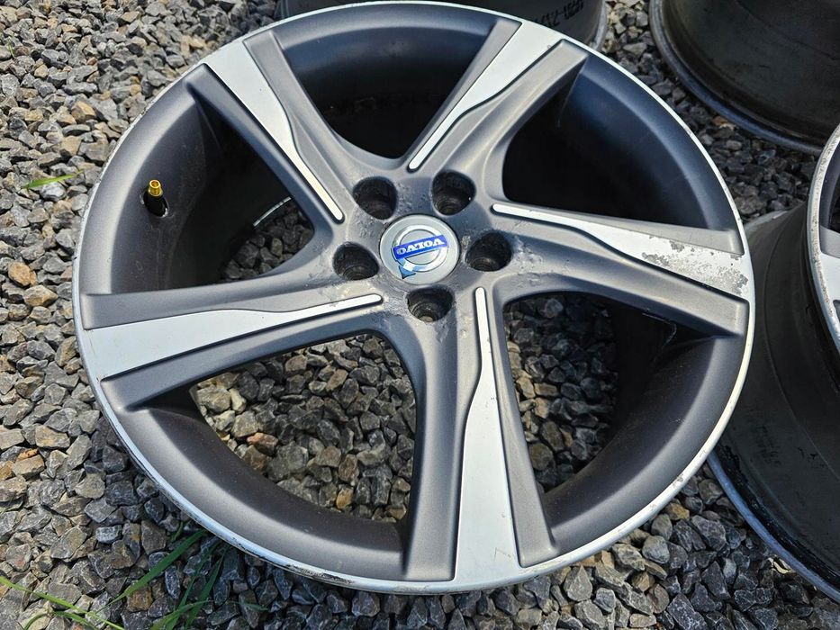 Felgi 18" 8Jx18H2 5x108 volvo V70 S80 V60 S60 V40 Rdesign