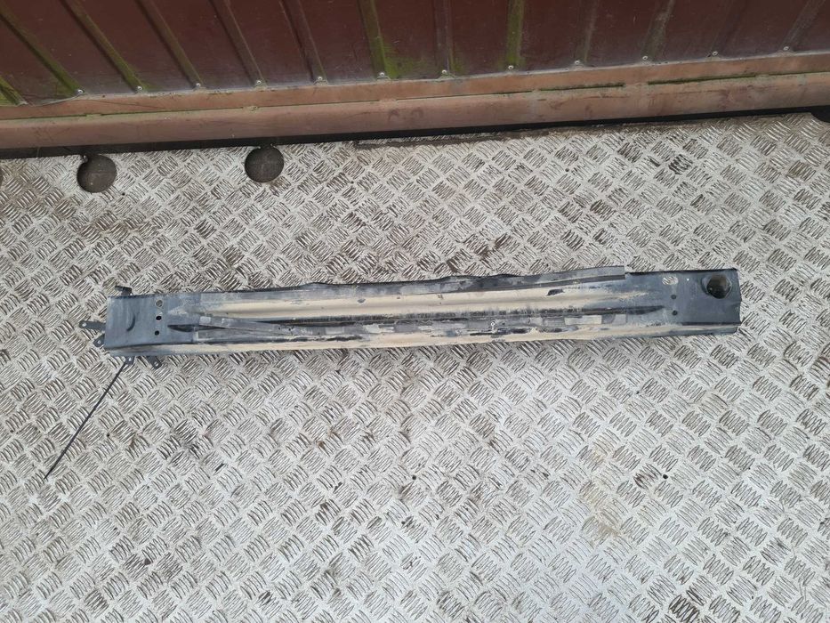 Renault Clio IV 1.6 RS belka zderzaka tył wzmocnienie zderzaka