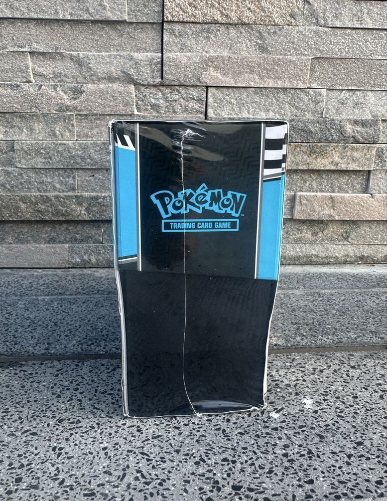 Pokémon TCG Scarlet & Violet Black Bolt Elite Trainer Box