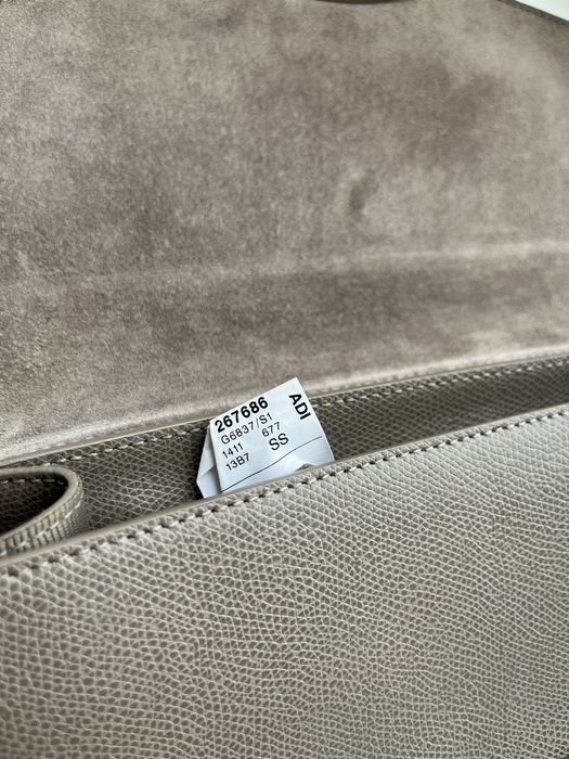 Бежево-сіра базова сумка на плече на ланцюжку Furla Metropolis Taupe