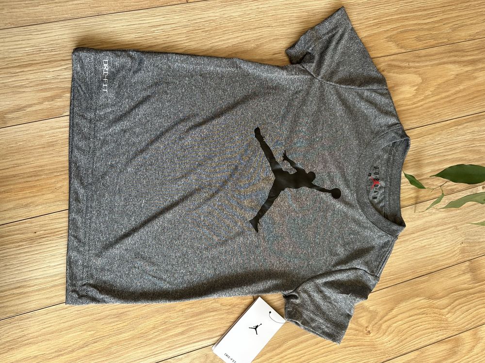 Koszulka chłopięca Nike Air Jordan szara sportowa 104 4 lata oryginaln