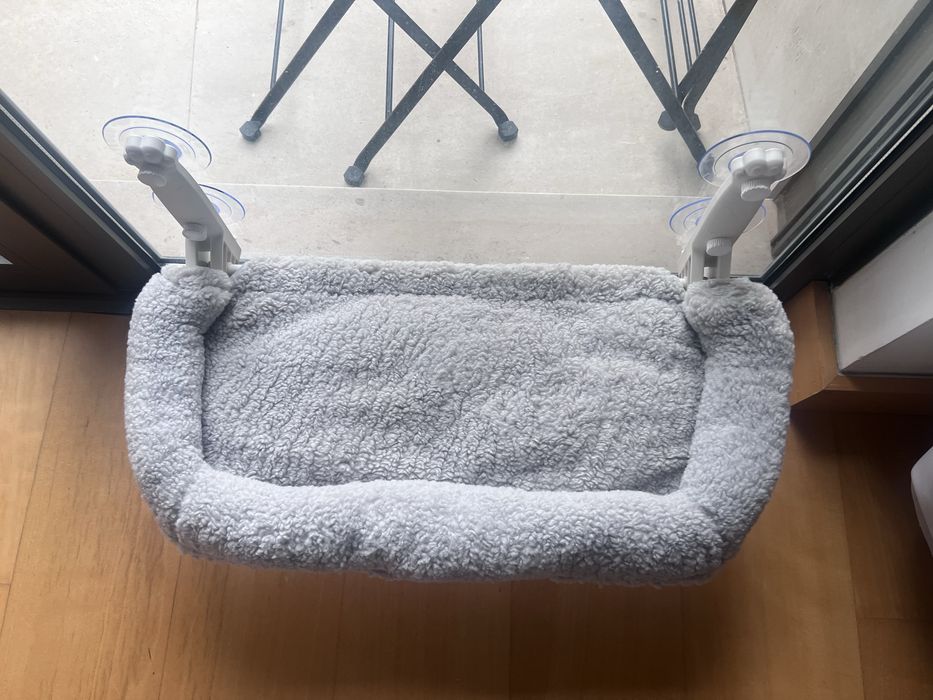 Cama gato ( para janela com ventosas)