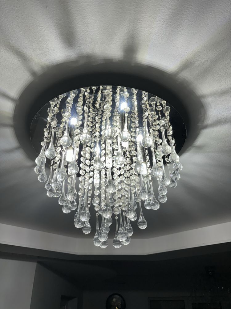 Lampa, kryształki.