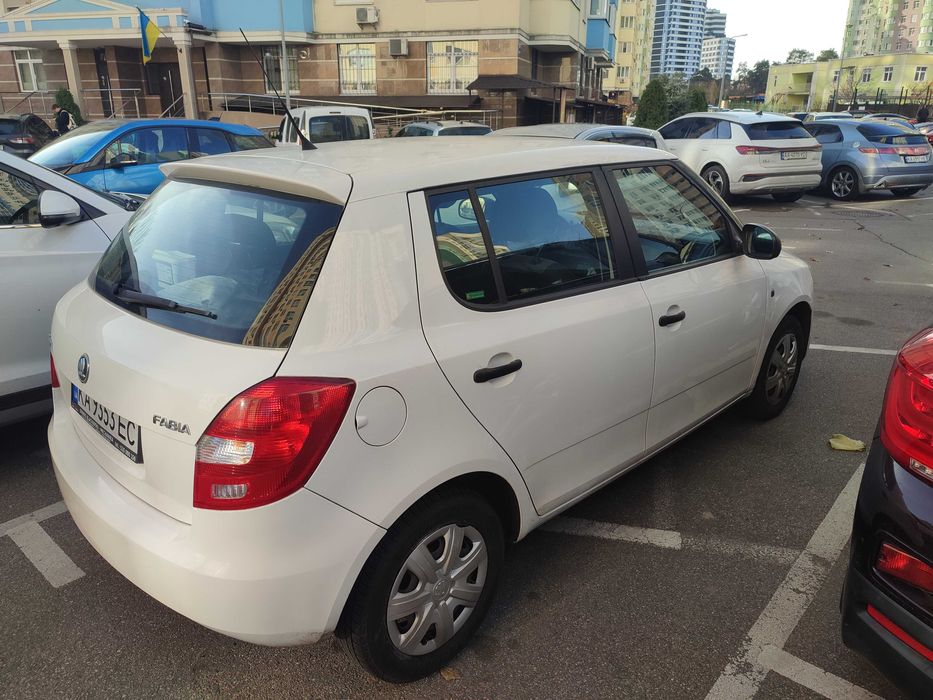 Шкода Фабія 2014 продається