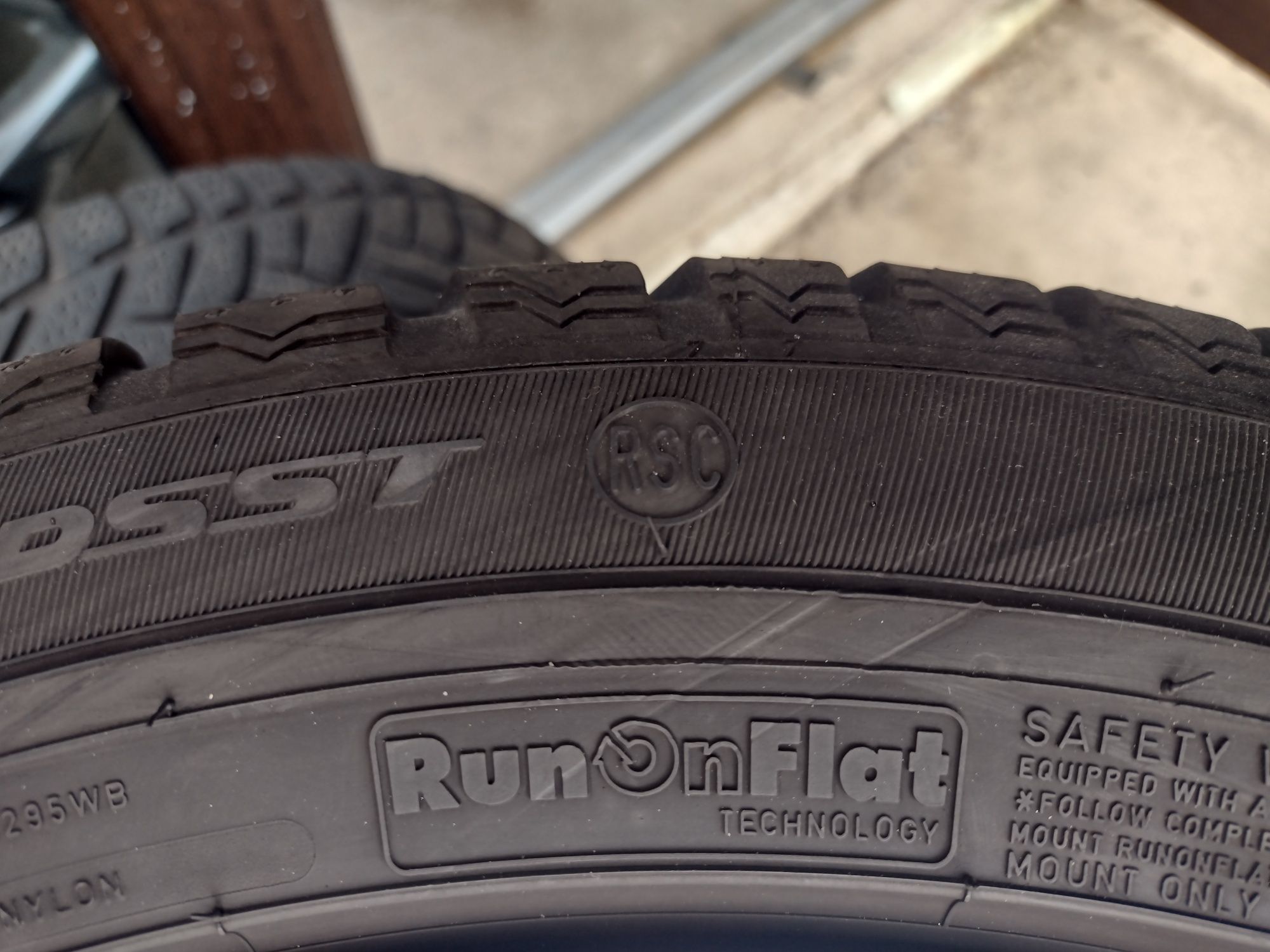 Шини 205 55 r16 Dunlop Runnflat