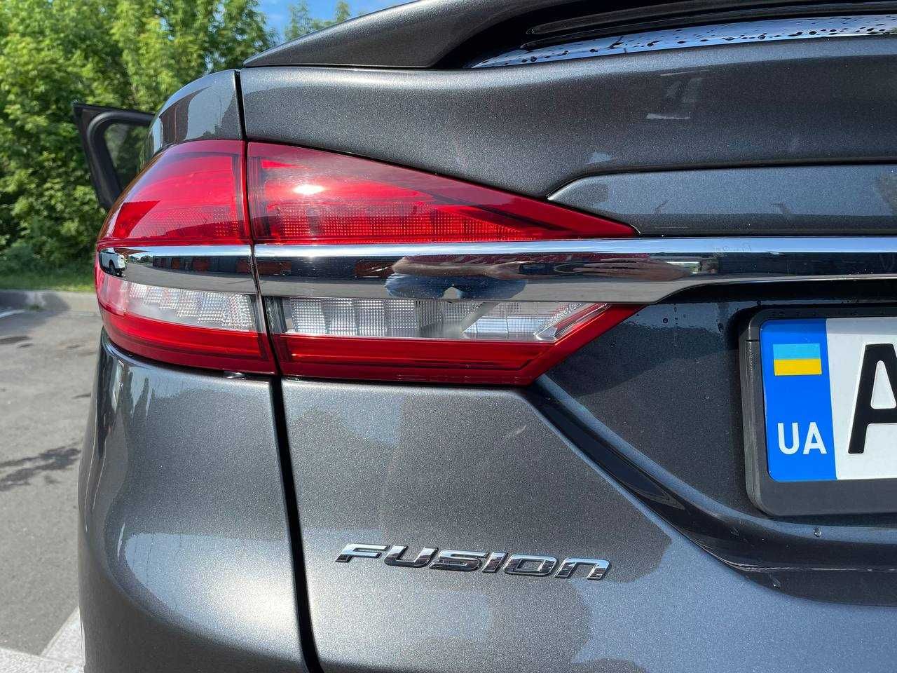 Ford Fusion Hybrid Titanium 2016