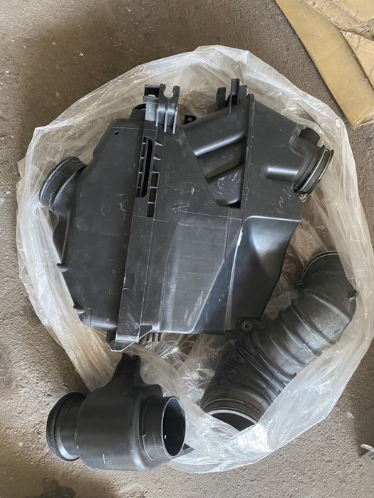 Корпус воздушного фильтра toyota fj cruser