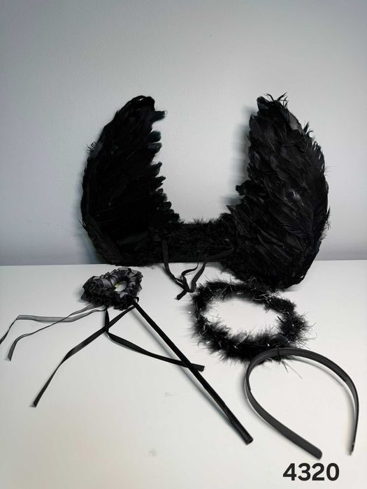 Kostium czarne skrzydła dla dzieci nowe (4320-9)