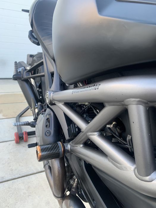 Ducati Monster 1100 EVO ABS (2012) Preto (link c/ video)