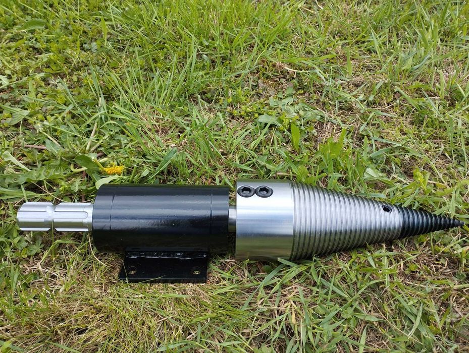 Łuparka świdrowa WOM do ciągnika / świder do drewna 100mm / stożek