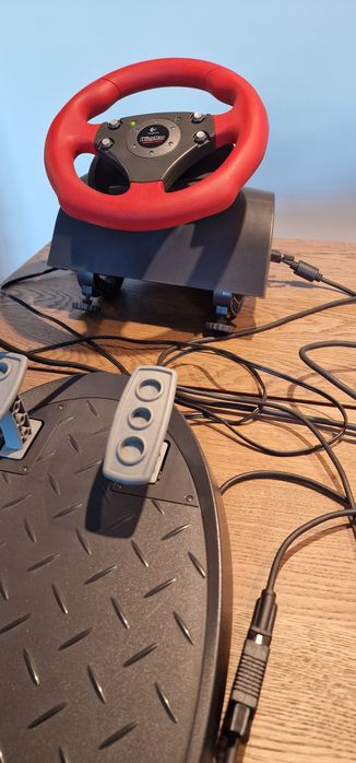 Volante Logitech Wingman Formula Force