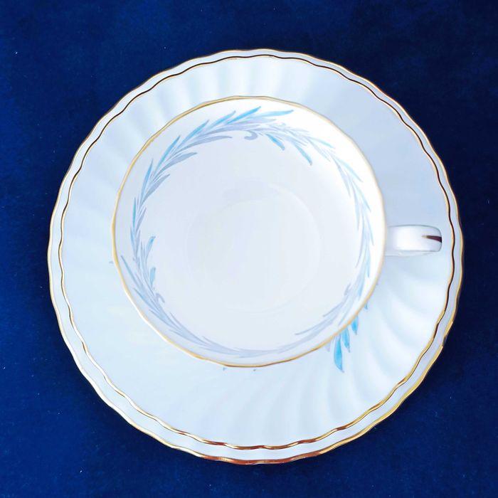 **filiżanka EMALIA porcelana MINTON vs. Royal Doulton 1942+