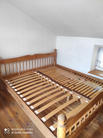 Drewniane toczone łóżko