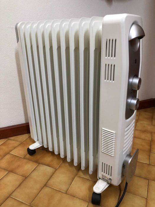 Aquecedor a Óleo EQUATION 2650W — Potente, Silencioso e Económico!