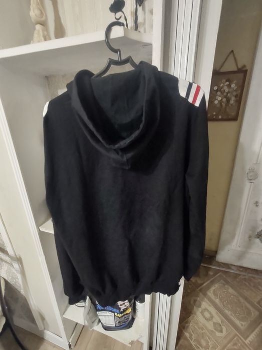 Продам толстовку мужскую!