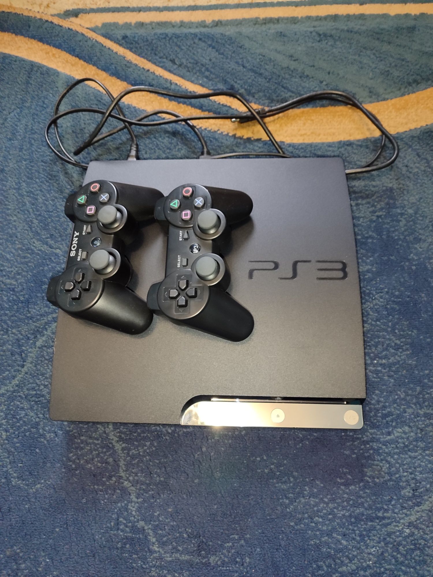 Продам приставку ps 3 slim 320