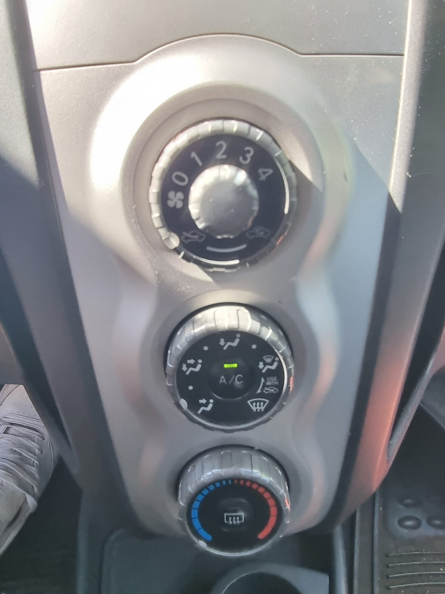 Toyota Yaris 1.0 LPG ** gaz ** klimatyzacja