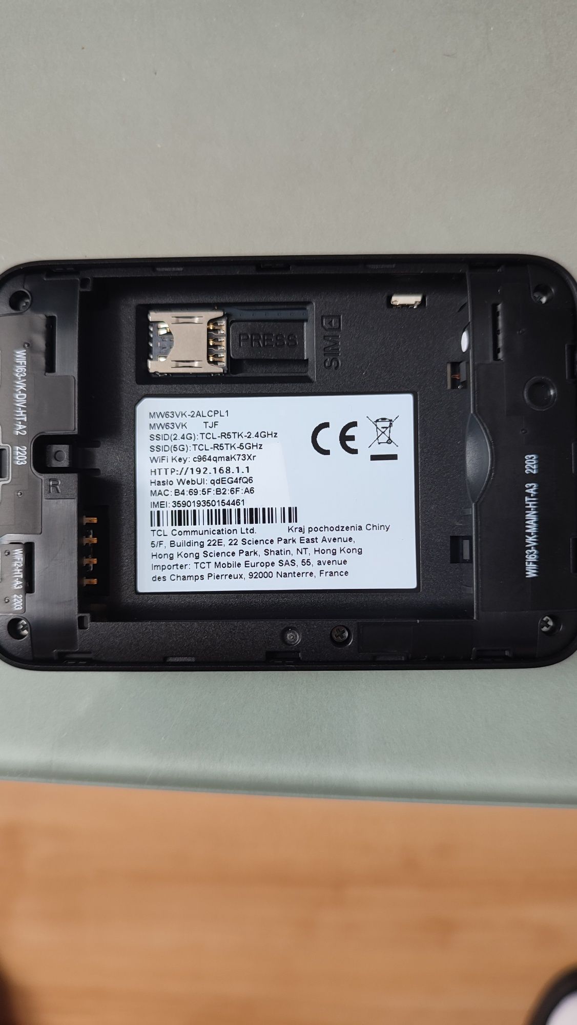 Router bezprzewodowy z 4G TCL Link Zone LTE Cat6 Mobile WiFi MW63VK Cz