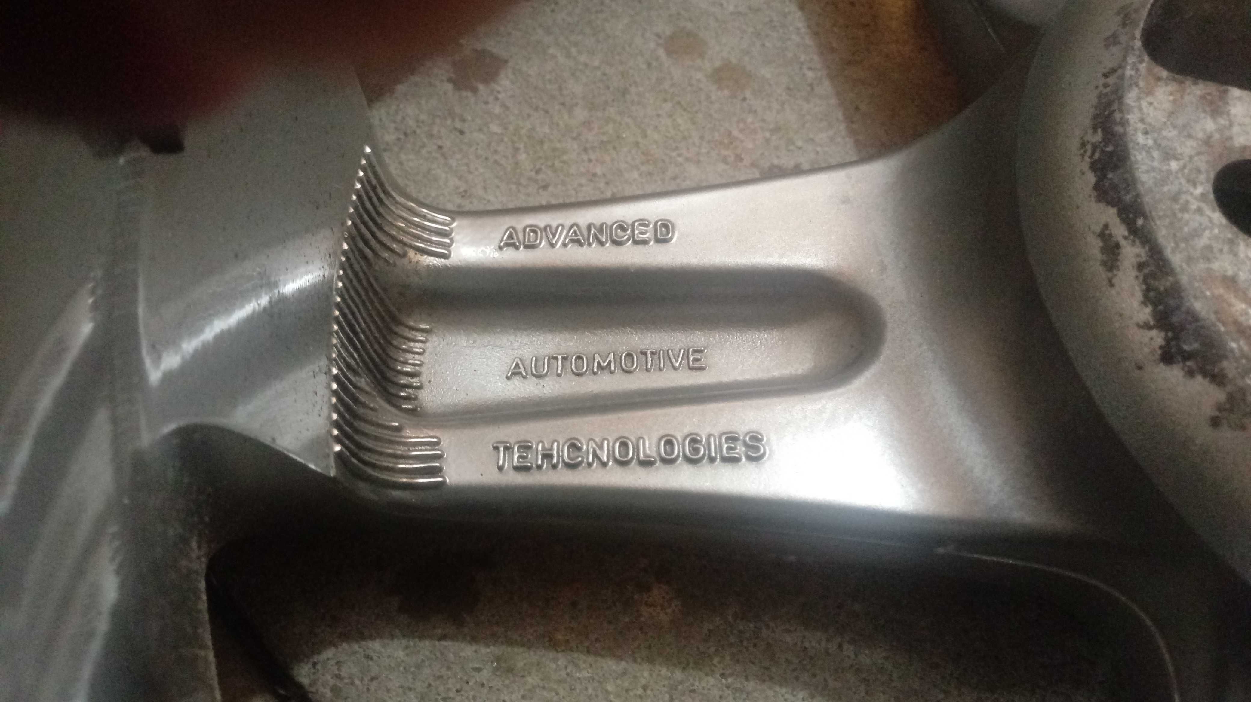 Felgi .Alu felgi 7,5Jx17 H2 ET 35.   VW. Skoda na opony 225
