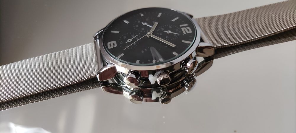 Nowy Męski zegarek Sliver One size Black Koperta