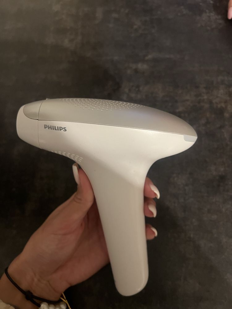 Depilator laserowy PHILIPS