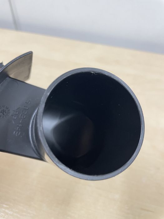 Kolanko pokrywy zbiornika wody odkurzacza piorącego Karcher Puzzi 8/1c