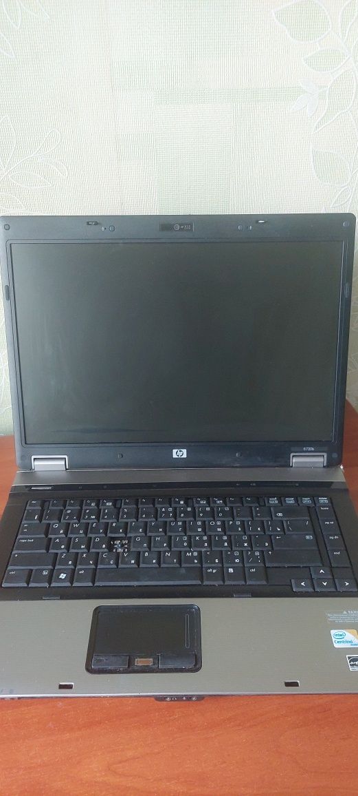 Ноутбук HP Compaq 6730b на запчасти.