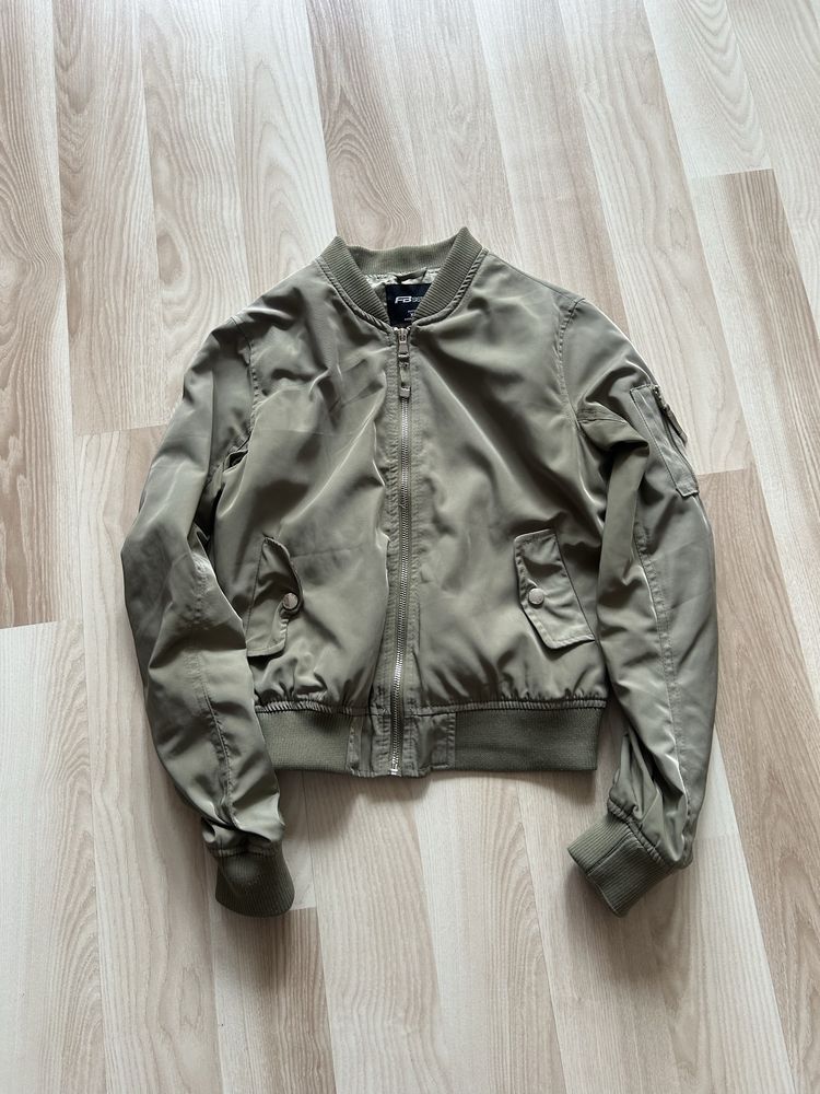 Zielona khaki kurtka bomberka XS 34 new Yorker FBsister