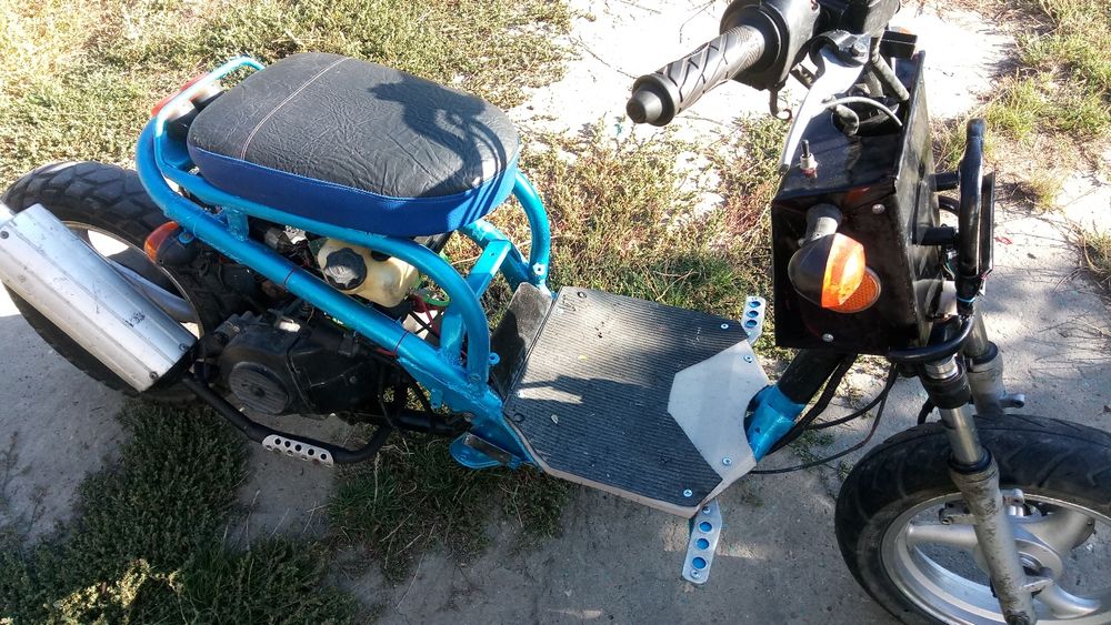 Продам  Хонда рукус 4т не саморобка кроме переда и бака