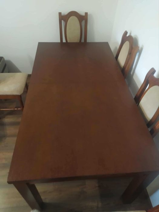 Stół z 6 krzesłami