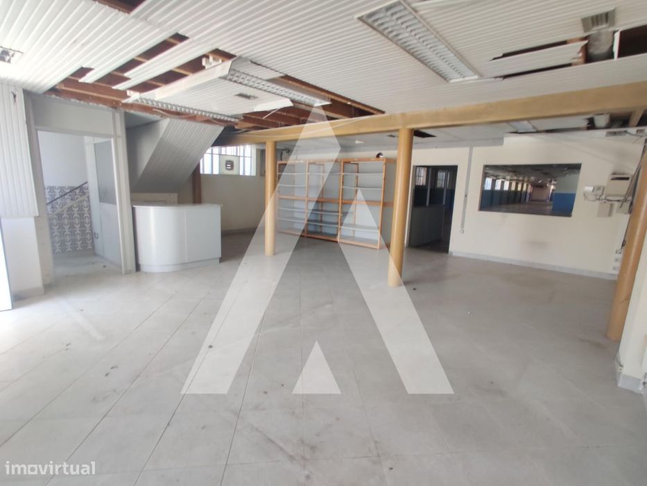 Armazém em Oliveirinha - Aveiro