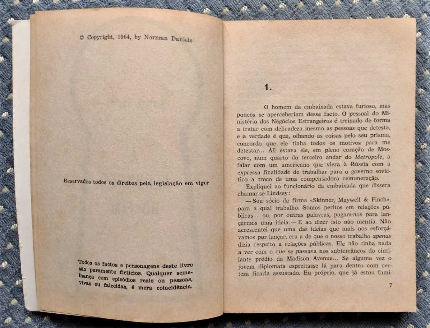 "A Segundos do Fim", Norman Daniels, Coleção DH Espionagem Nº27, 1964