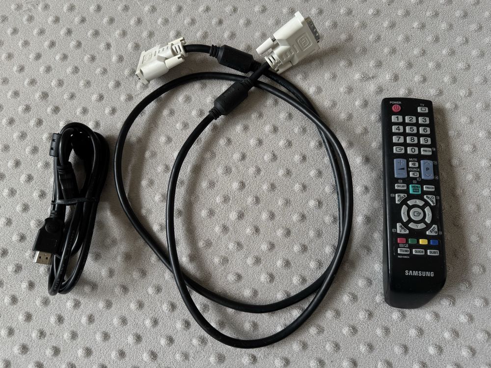 LCD TV MONITOR Samsung 24” SM P2470 HD