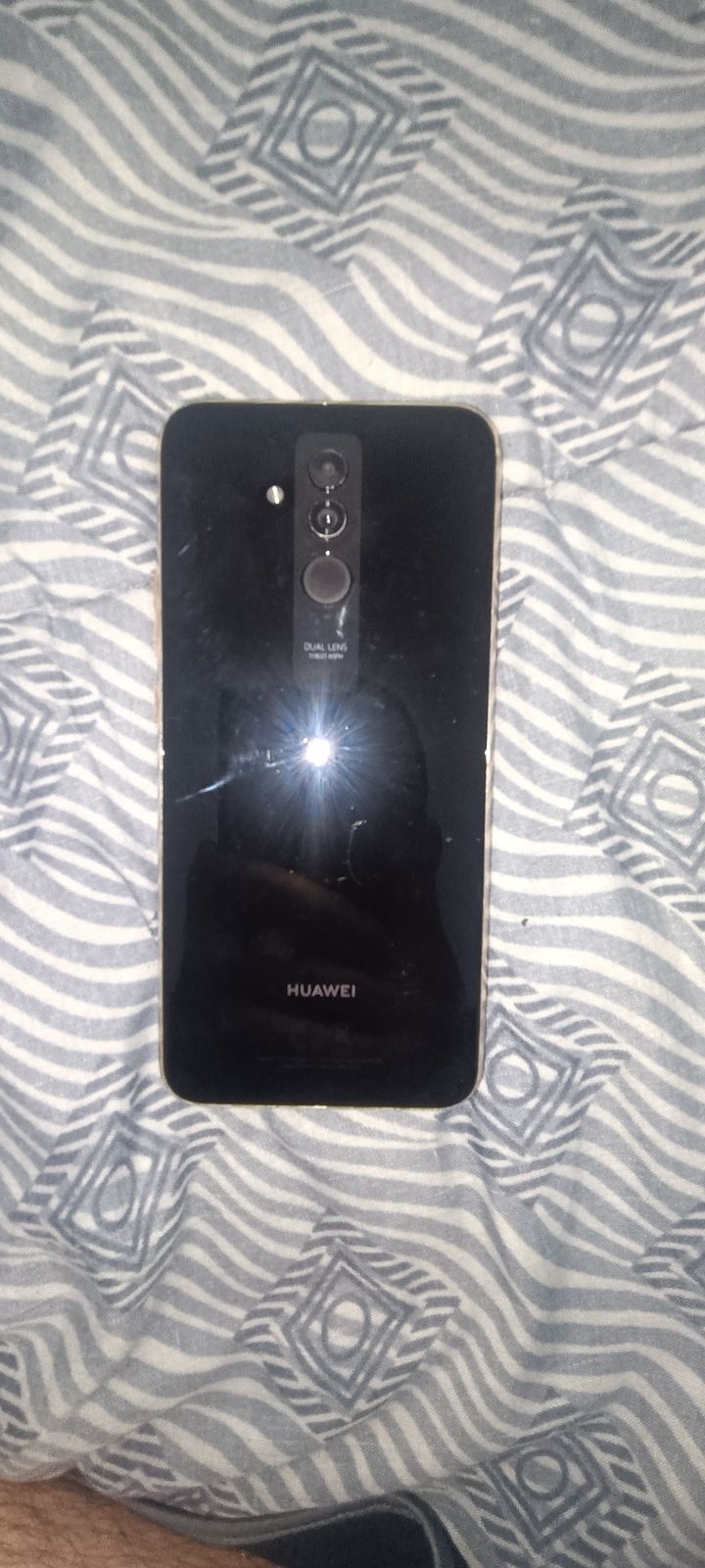 HUAWEI MATE 20 LITE bez opakowania