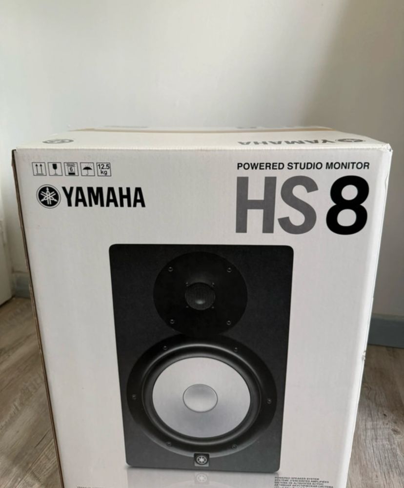 Monitoramento ativo Yamaha HS8BK