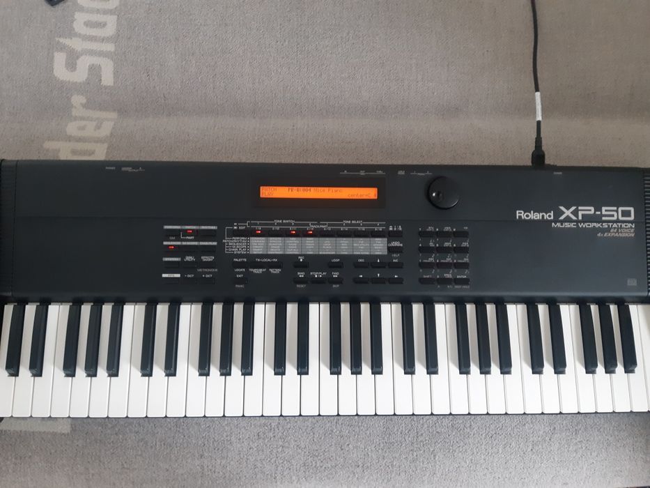 Roland XP 50 wraz z Roland SR-JV80-06