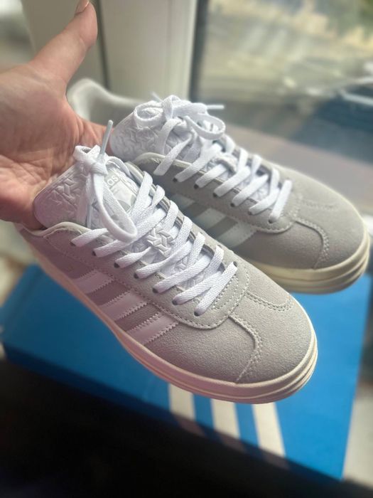 Женские кроссовки adidas gazelle bold