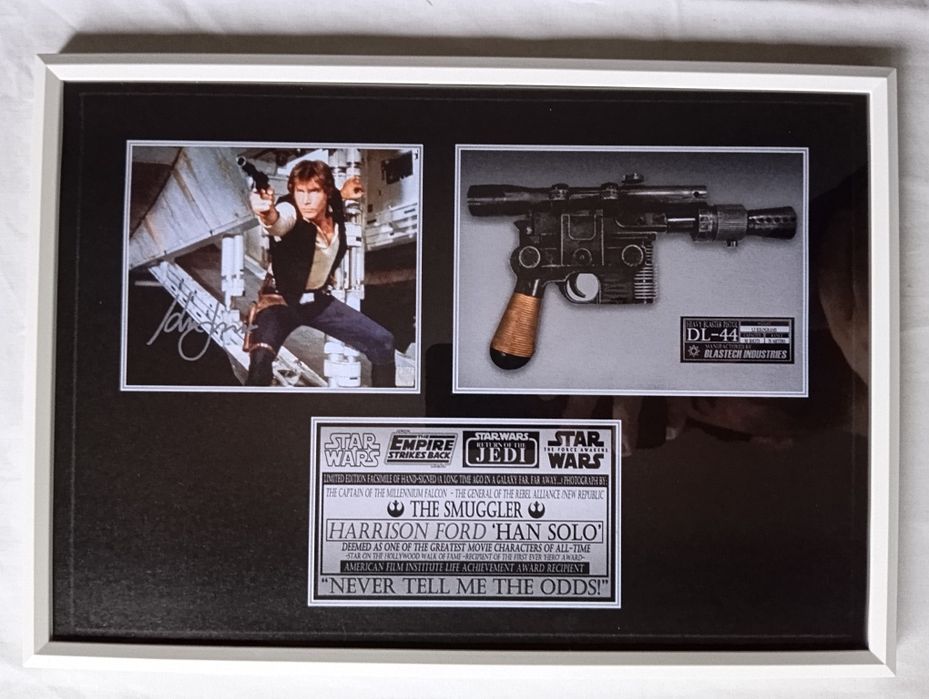 Moldura Filme Star Wars Han Solo & Dl-44 Blaster com Autógrafo (A4)