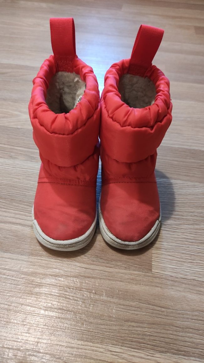 Продам зимові чобітки adidas для дівчинки 20-21 розмір