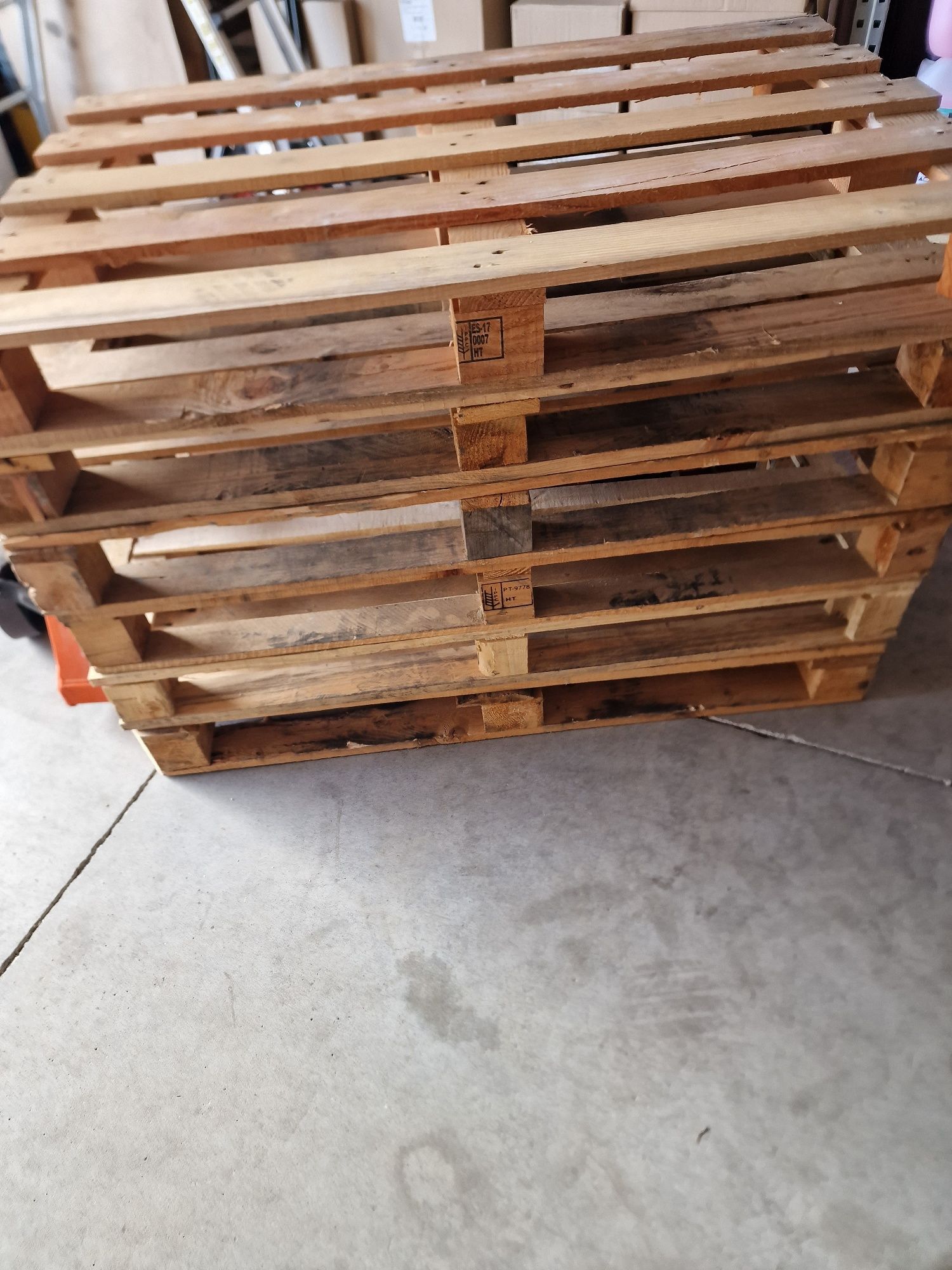 Vendo conjunto de 9 paletes