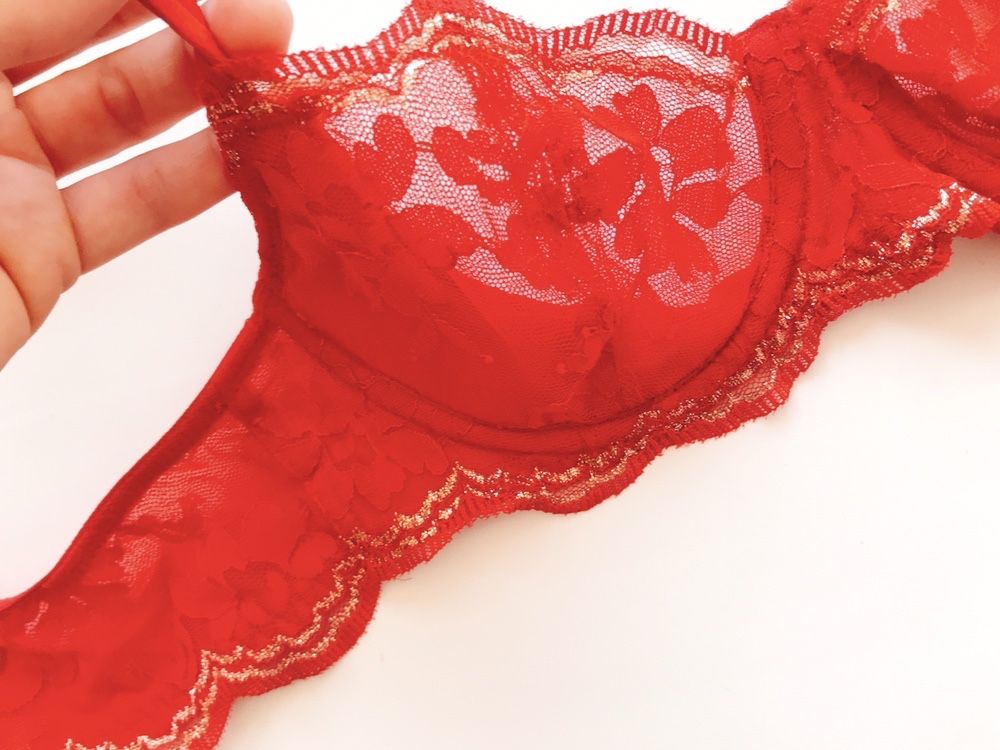 Бра новое красное Victoria’s Secret оригинал, размер 34А