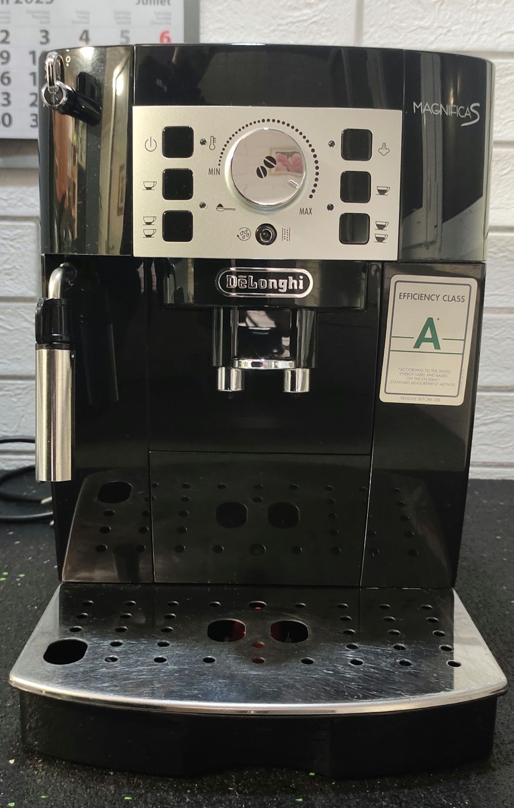 DeLonghi Magnifica S Кавомашина