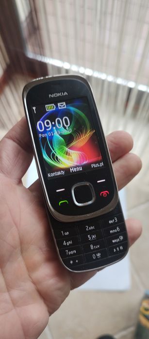 Telefon Nokia 7230 + ładowarka