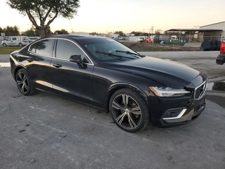 Volvo S60 2021 VOLVO S60 T5 INSCRIPTION /4x4/Niski przebieg/