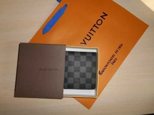 Louis Vuitton portmonetka Czarny portfel męski skóra 011