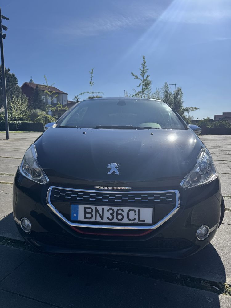 PEUGEOT 208 GTI 2013/09 desde 110 p/mês